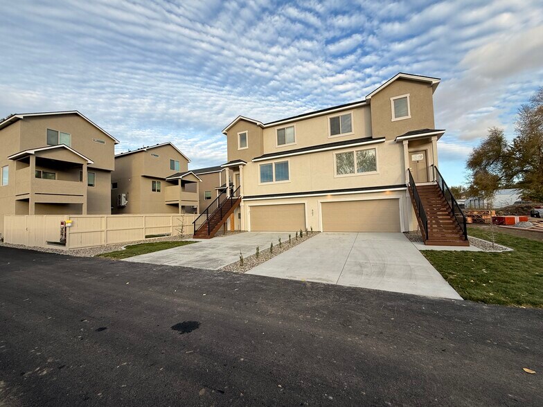 Building Photo - 507 Carol Ave