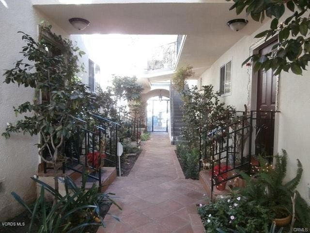 Building Photo - Tuscany