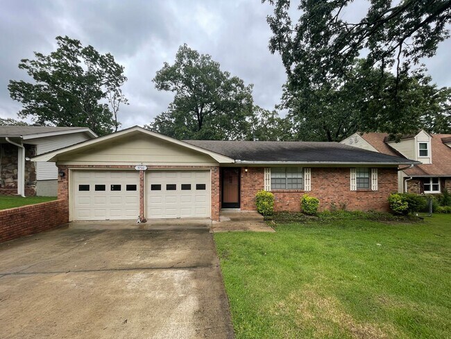 Primary Photo - New Listing!