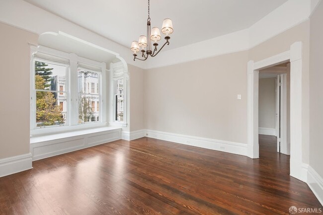 Building Photo - 2109 Bush St