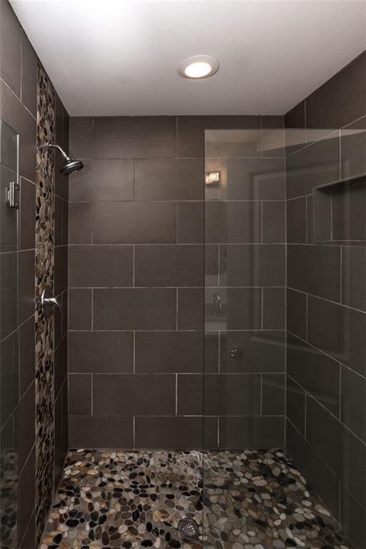 Building Photo - 6516 W Pleasant Way