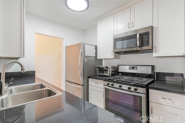 Building Photo - 421 La Fayette Park Pl