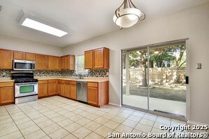 Building Photo - 6319 Big Bend Cove