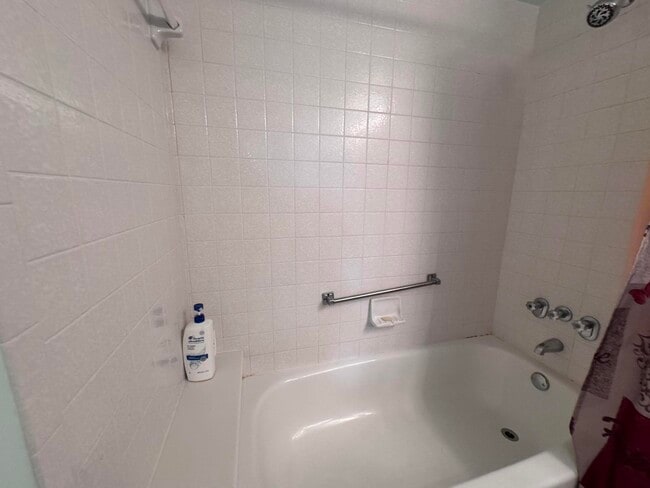 Building Photo - 3676 Alder Dr