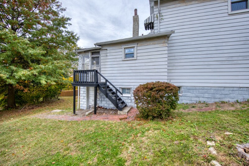 Building Photo - 3810 Clark St