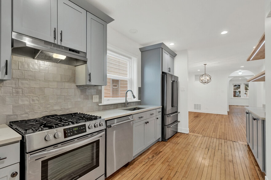 Building Photo - 1109 Cleveland St