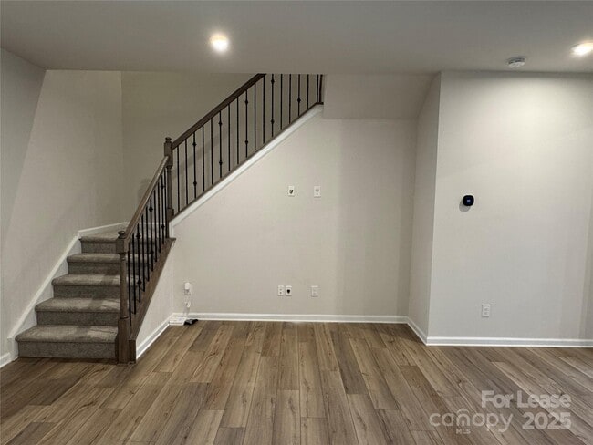 Building Photo - 5616 Axil Ln