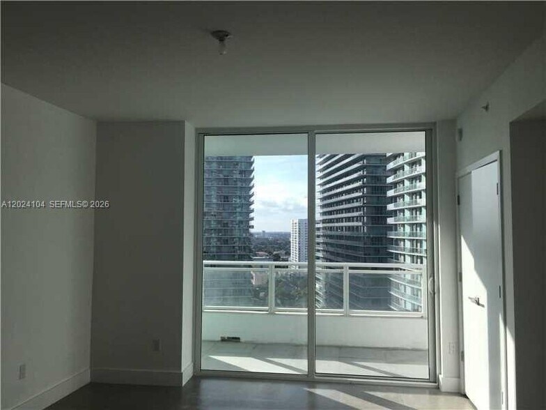 Building Photo - 1080 Brickell Ave