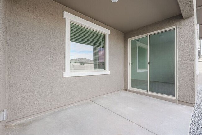 Building Photo - NEWLY BUILT HOME IN LAVEEN OFF 202 & DOBBI...