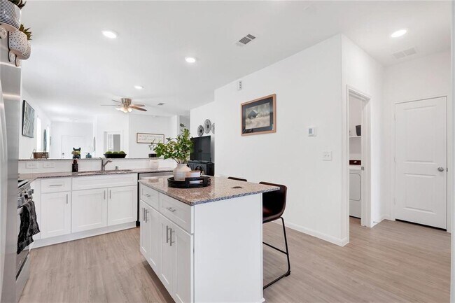 Building Photo - 23823 Escardilla Dr
