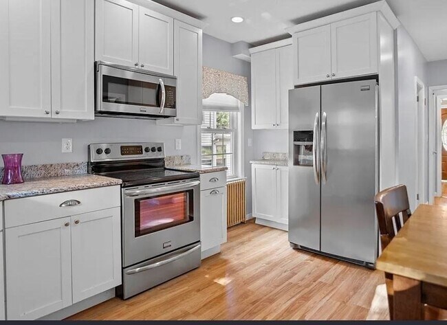 Building Photo - 45 Princeton Rd