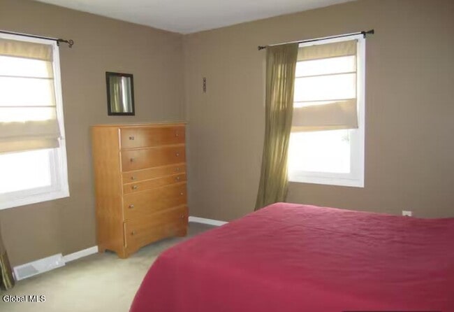 Building Photo - 18 Vanderbilt Ave