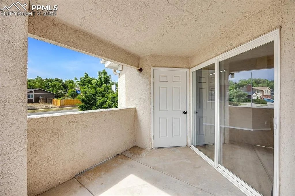 Building Photo - 3630 Strawberry Field Grv