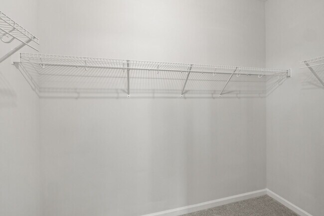 Building Photo - 1039 Commack Dr