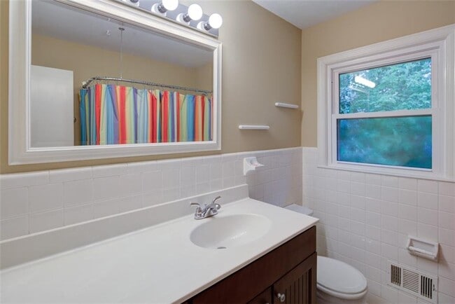 Building Photo - 1125 Old Forge Dr