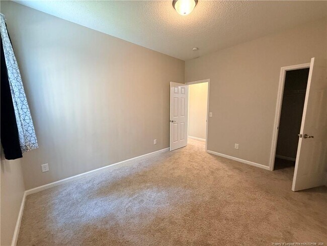 Building Photo - 455 Crusaders Dr