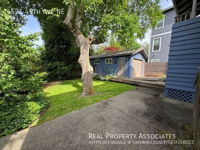 Building Photo - 4521 49th Ave NE