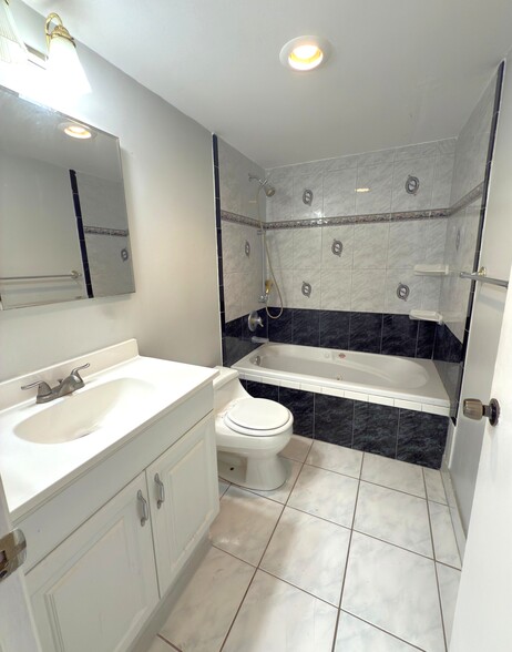 Primary Bathroom - 805 W Oakland Park Blvd