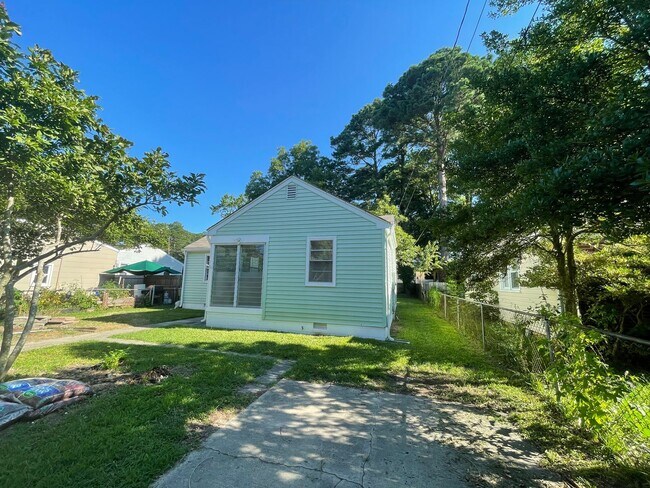 Building Photo - 6508 Adair Ave