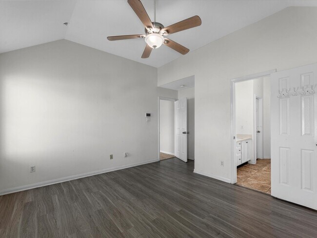 Building Photo - 18634 S Wimbledon Dr