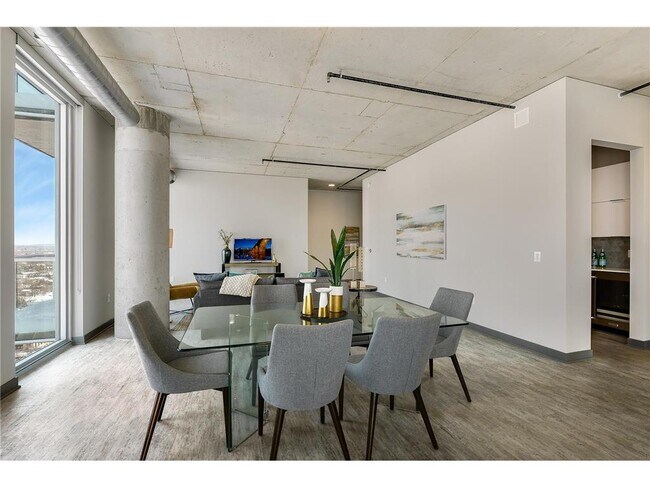 Building Photo - 315 1st Ave NE