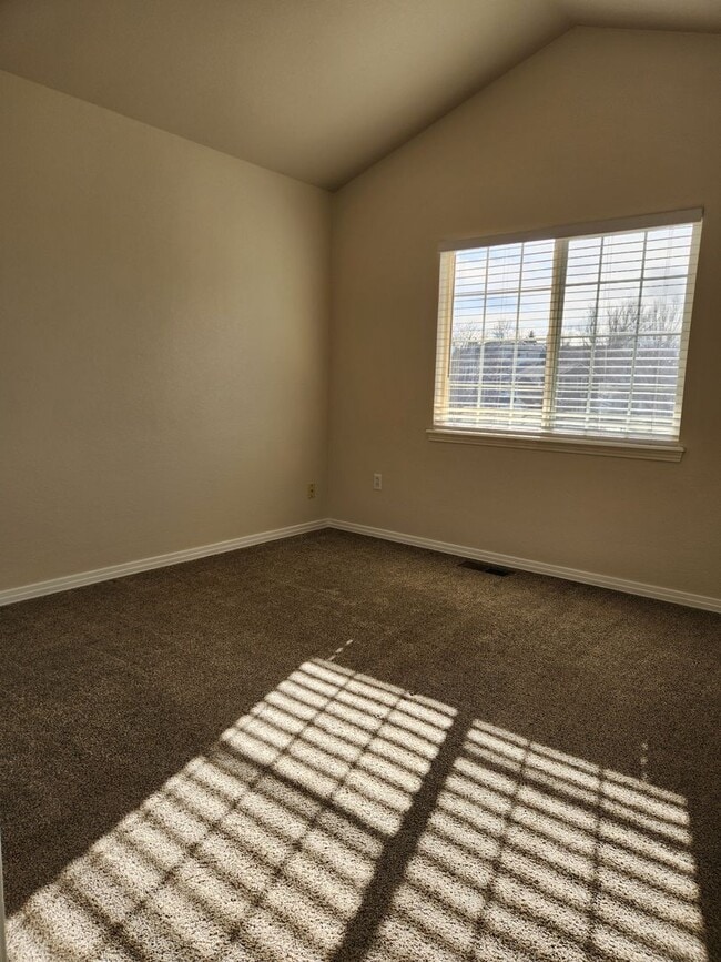 Building Photo - Parker home in Desired Stonegate Neighborhood!