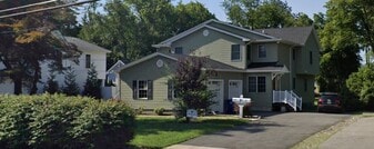 Building Photo - 36 W Hanover Ave