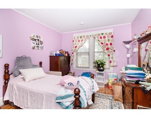 Building Photo - 11 Nelson St