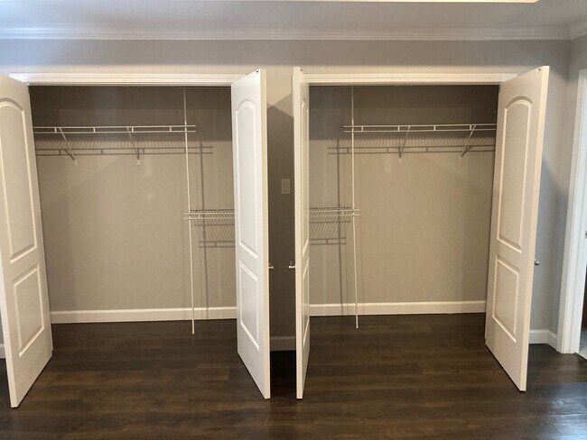 Master Closets - 29 County Road 762