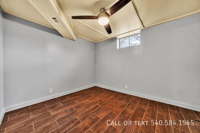 Building Photo - 5001 Hildebrand Rd NW