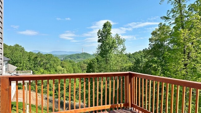 Building Photo - FANTASTIC 4 BEDROOM HOME LOCATED IN KARNS!!