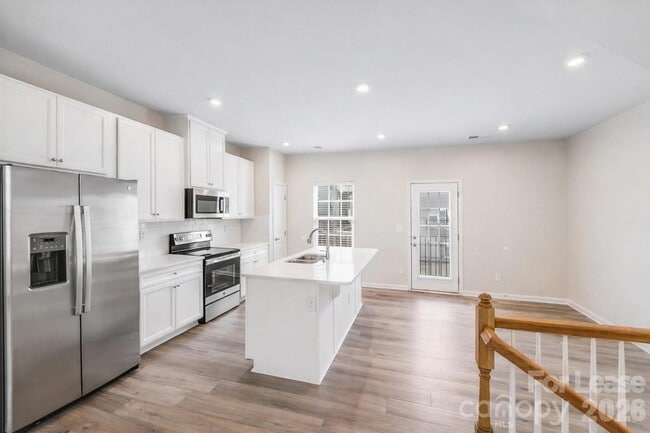 Building Photo - 2303 Autumn Olive Ln