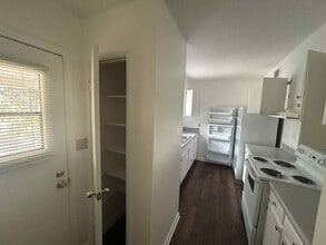 Building Photo - Pine Ridge Apartments at Shalimar