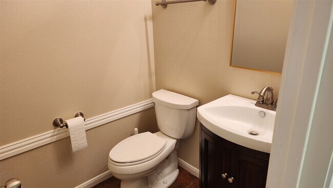 Building Photo - 3911 Falvel Cove Dr