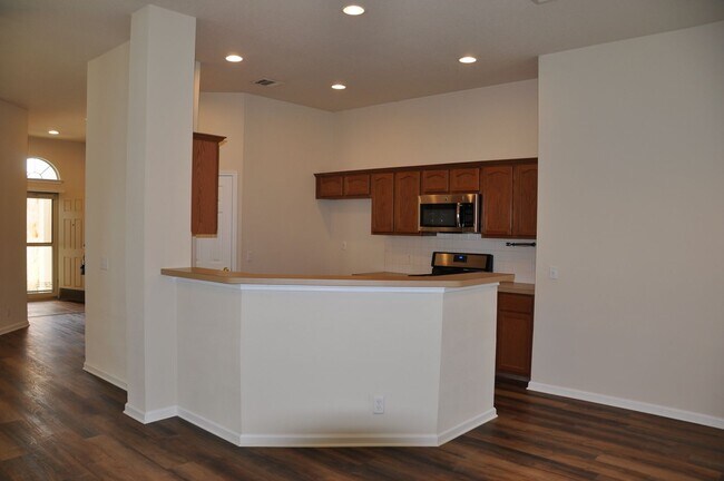 Building Photo - 3 Bedroom 2 Bath with Study in Kyle