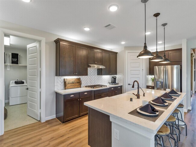 Building Photo - 11 Shumard Oak Dr