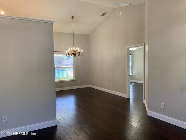 Building Photo - 9226 Hawks Run Ln
