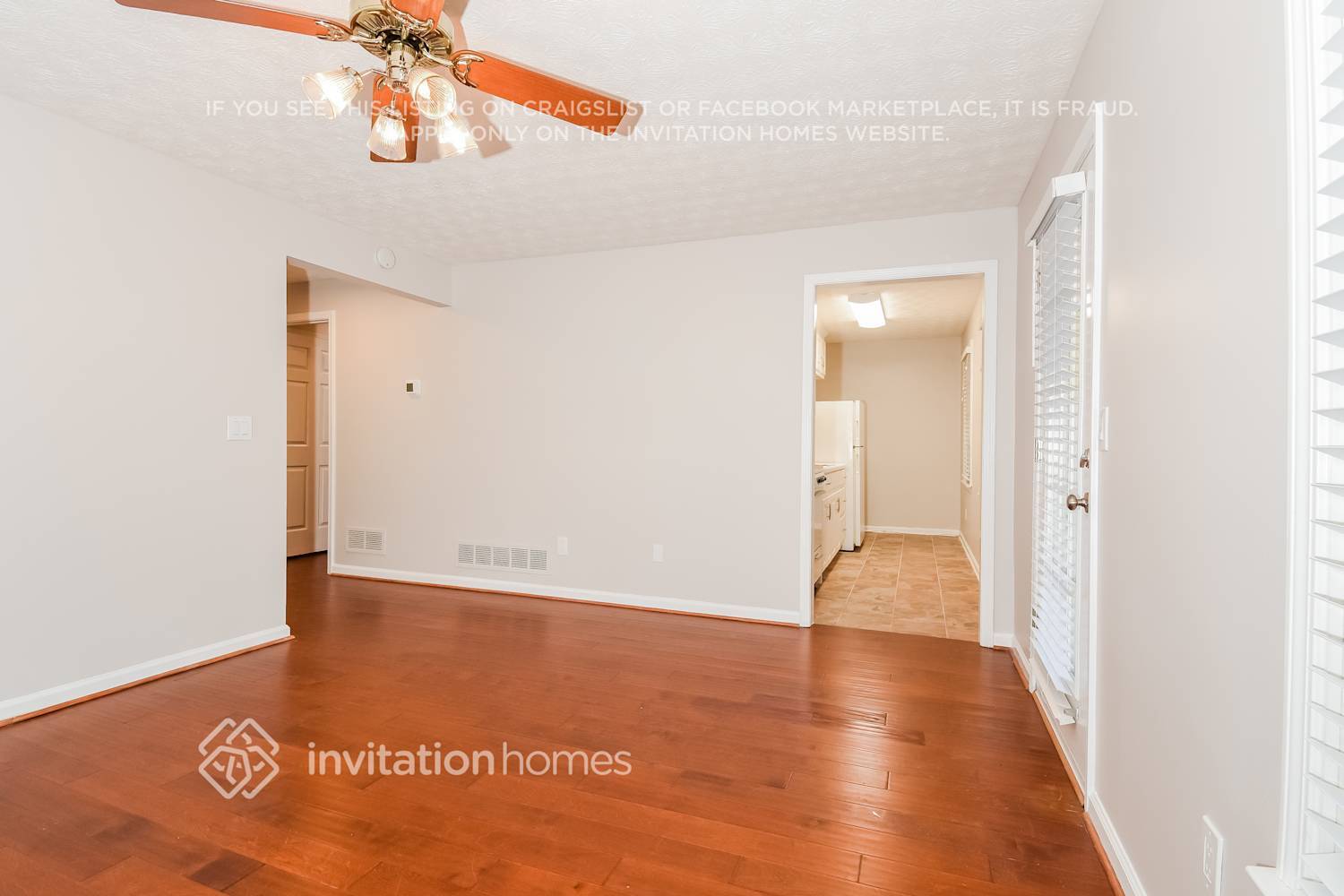 Building Photo - 2011 Castlemaine Cir