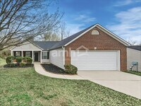 Building Photo - 411 Revis Creek Ct