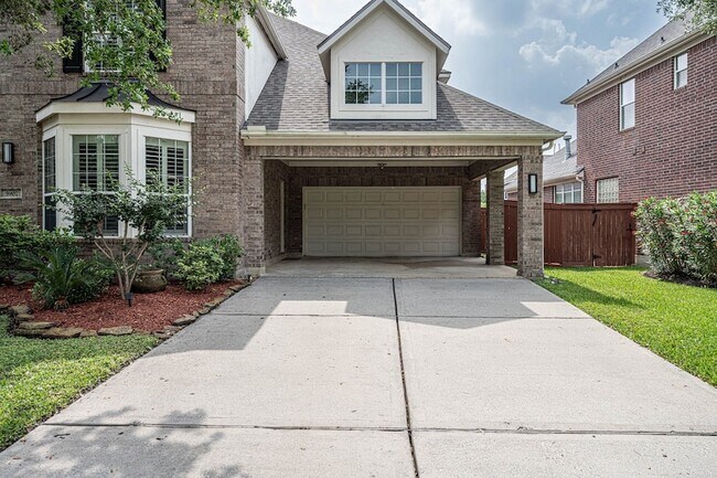 Building Photo - 5907 Ballina Canyon Ln