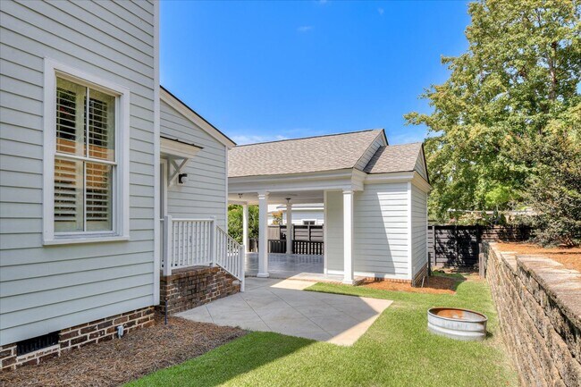 Building Photo - 106 Hornsby Ln