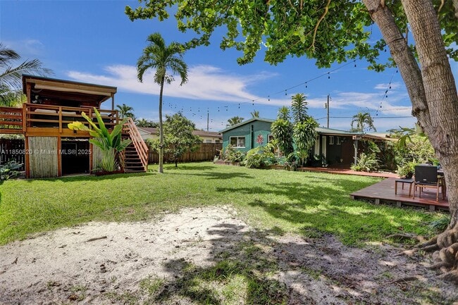 Building Photo - 7245 S Waterway Dr