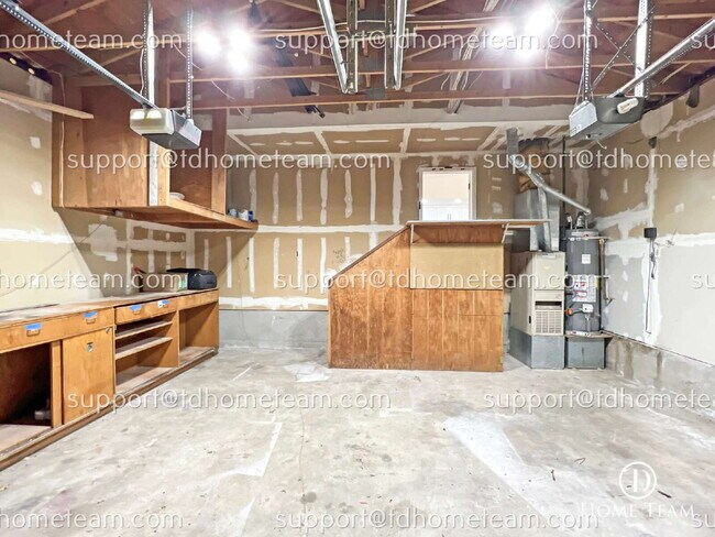 Building Photo - "Charming 3-Bedroom Retreat with Cozy Fire...