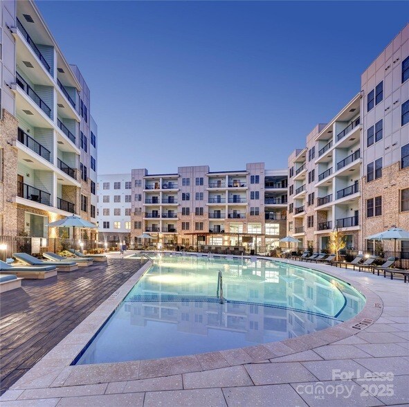 Primary Photo - 8501 University Executive Park Dr