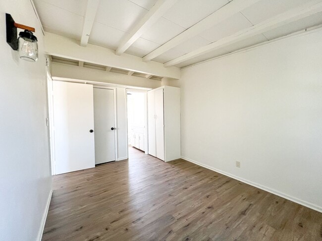 Building Photo - 6067 Abronia Ave