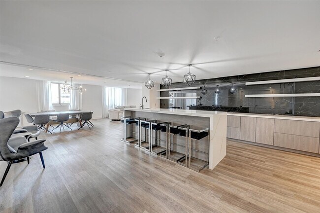 Building Photo - 110 N Federal Hwy