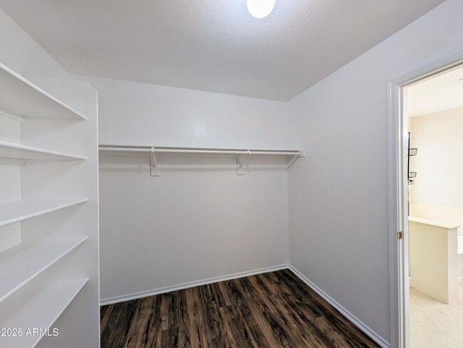 Building Photo - 15748 W Paradise Ln