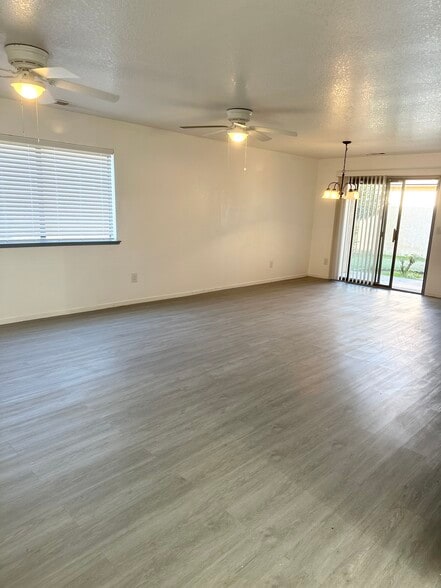 Building Photo - 3661 La Mancha Pl