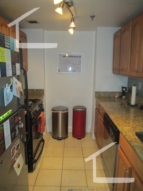 Building Photo - 15 N Beacon