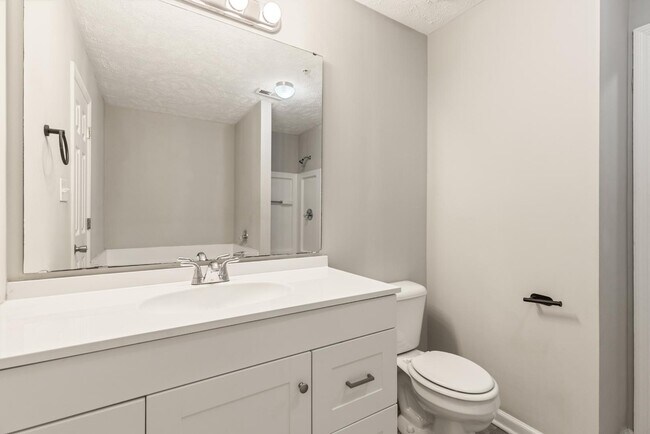 Building Photo - 390 Bubble Creek Ct